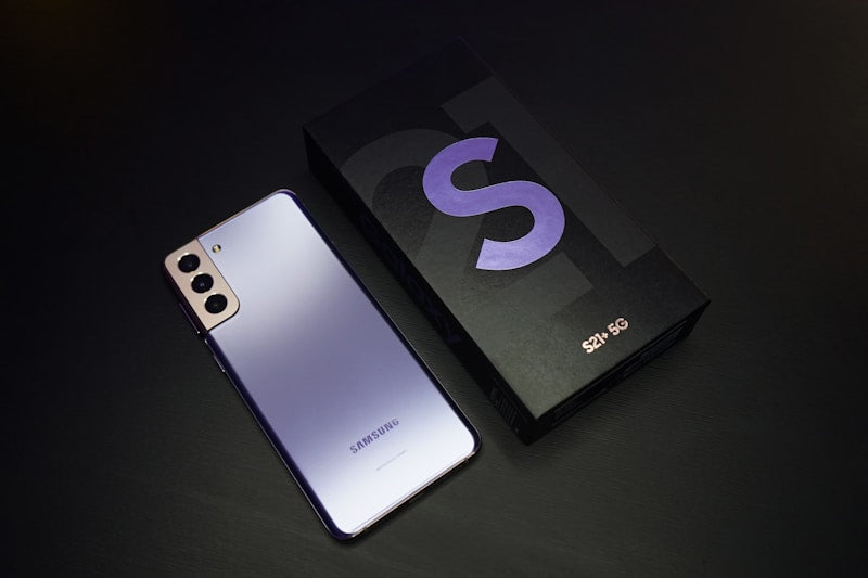 UltraPhone Pro Max in Titanium Silver - View 5